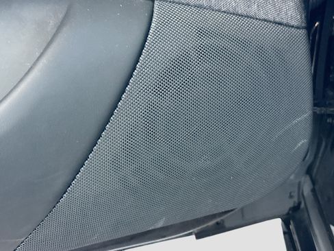 Used 2022 Tesla Model S Plaid image 18