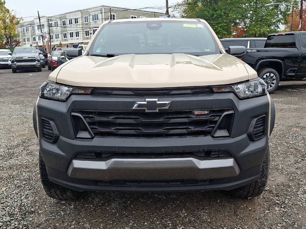 Used 2023 Chevrolet Colorado Trail Boss w/ LPO, Dark Essentials Package AWD/4WD image 2