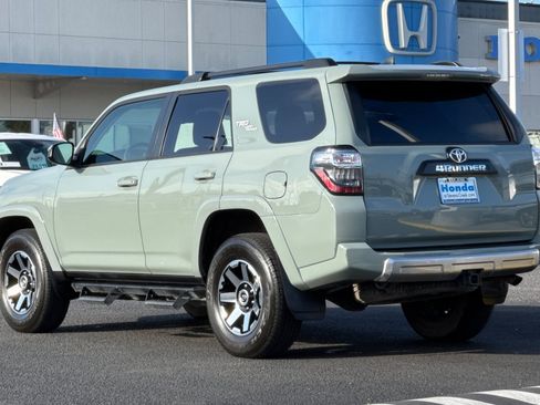 Used 2023 Toyota 4Runner TRD Off-Road AWD/4WD image 3