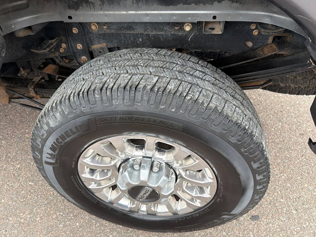 Used 2021 Ford F350 XLT w/ XLT Premium Package AWD/4WD image 20
