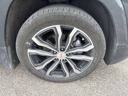 Used 2020 GMC Terrain Denali w/ Denali Premium Package AWD/4WD image 6