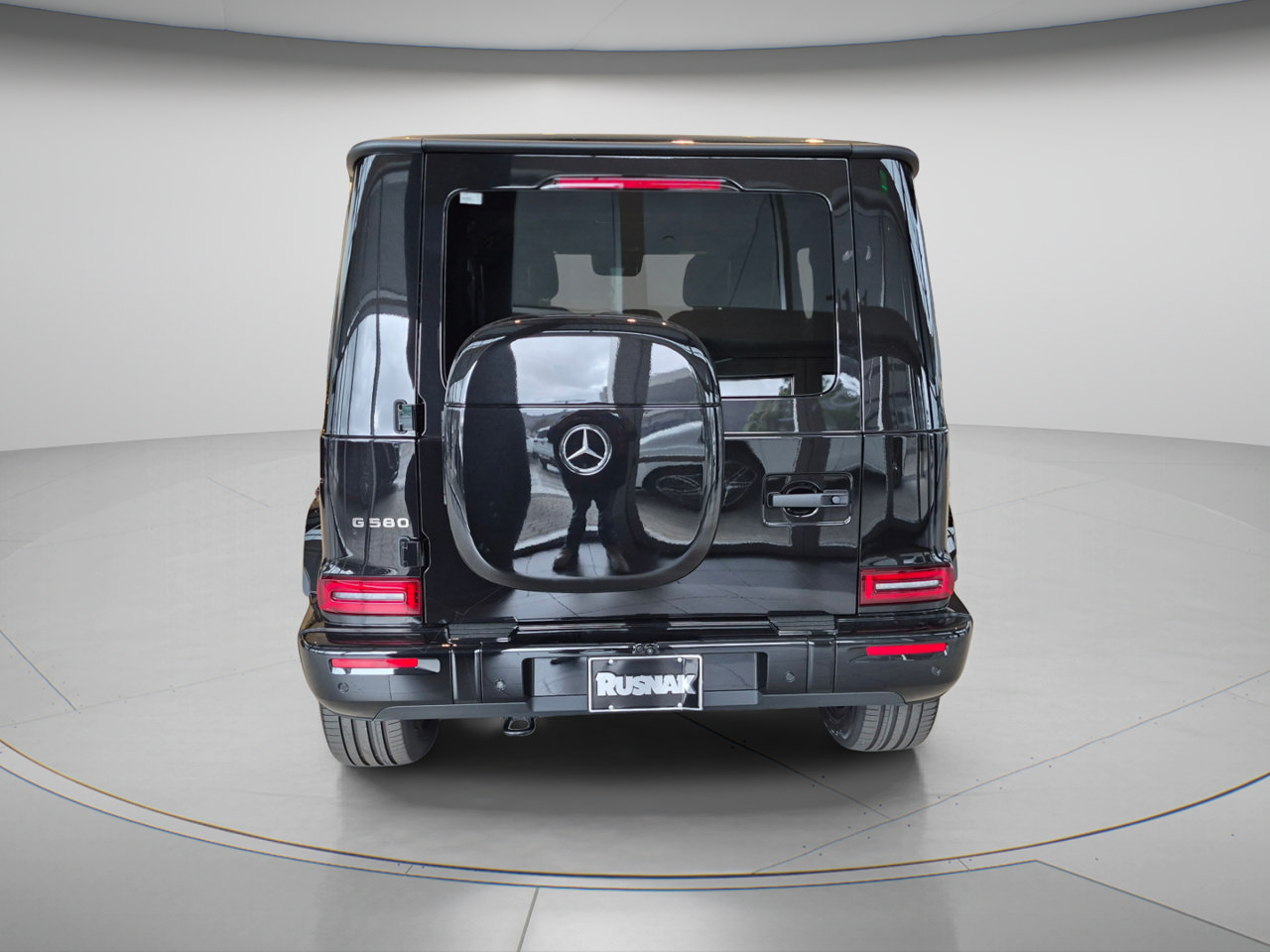 New 2027 Mercedes-Benz G 580 e image 3