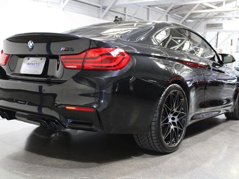 Used 2018 BMW M4 Coupe RWD image 14