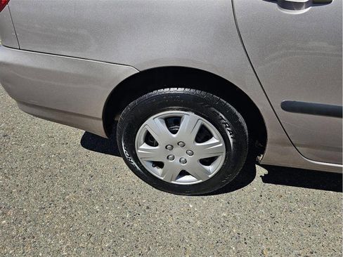 Used 2003 Toyota Corolla CE FWD image 9