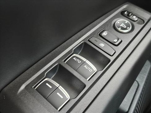 Used 2025 Honda Accord SE image 26