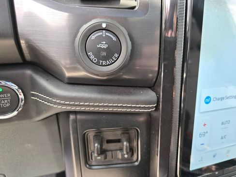 Used 2025 Ford F150 Lightning Platinum image 23