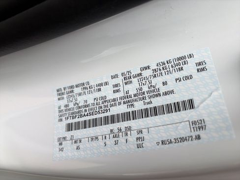 Used 2025 Ford F250 XLT image 7