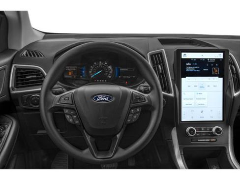 Used 2024 Ford Edge SE AWD/4WD image 13