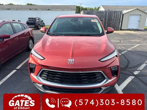 Used 2024 Buick Encore GX Preferred w/ Comfort Package FWD image 4