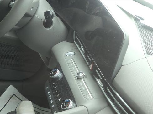 Certified 2024 Hyundai Elantra SEL w/ Convenience Package image 6