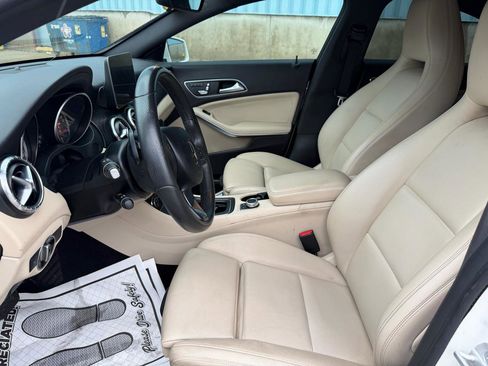 Used 2018 Mercedes-Benz CLA 250 image 13