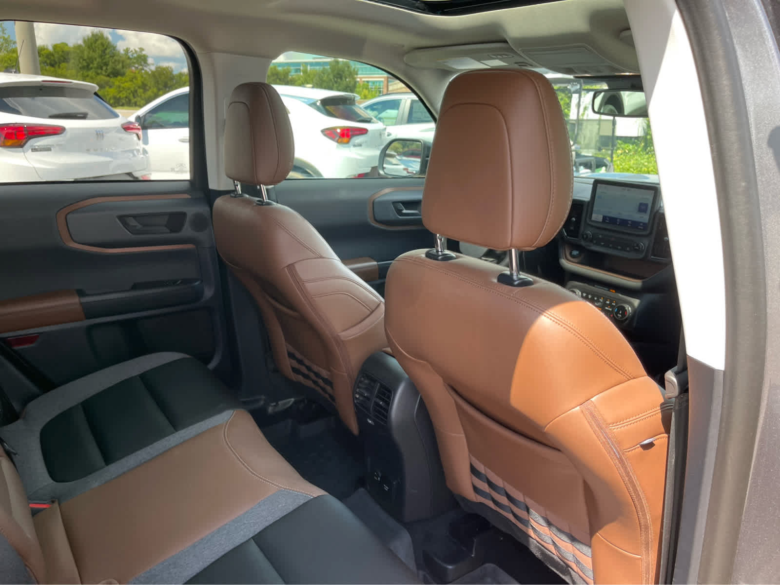 Used 2024 Ford Bronco Sport Outer Banks w/ Tech Package AWD/4WD image 25
