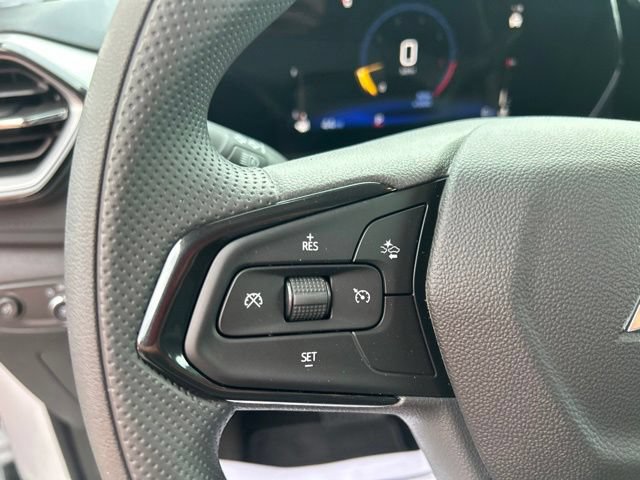 New 2026 Chevrolet TrailBlazer LT w/ Midnight Edition FWD image 17