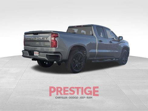 Used 2025 Chevrolet Silverado 1500 Custom w/ Turbomax Blackout Package image 9