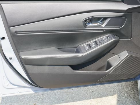Used 2023 Honda Accord Sport image 10