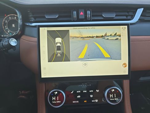 Used 2024 Jaguar F-PACE R-Dynamic S image 22