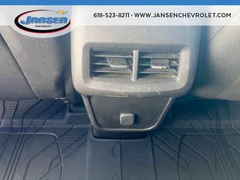 Used 2018 Chevrolet Equinox LT FWD image 20