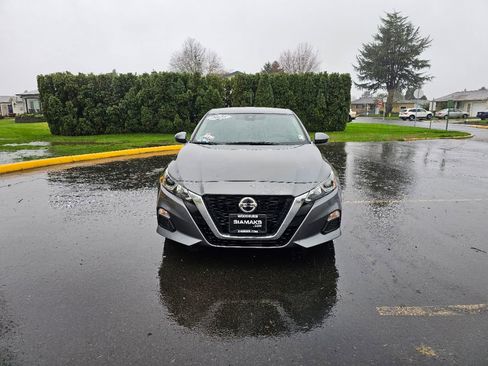 Used 2021 Nissan Altima 2.5 S w/ Driver Assist Package image 5