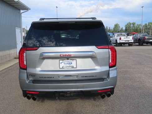 Used 2023 GMC Yukon XL Denali w/ LPO, Floor Liner Package AWD/4WD image 11