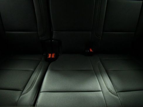 New 2025 Chevrolet Suburban High Country image 22