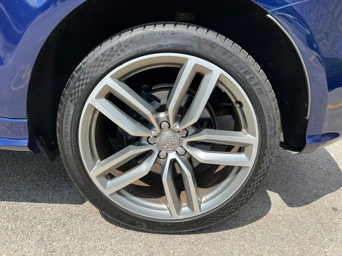 Used 2014 Audi SQ5 Prestige w/ Prestige Package AWD/4WD image 9