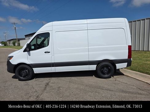 New 2026 Mercedes-Benz Sprinter 2500 image 2