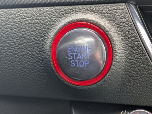 Used 2025 Hyundai Elantra Sport FWD image 15