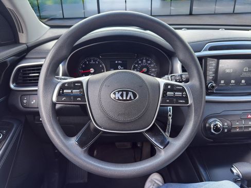 Used 2019 Kia Sorento AWD image 10