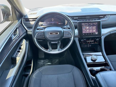 Used 2021 Jeep Grand Cherokee L Laredo w/ Luxury Tech Group I RWD image 21