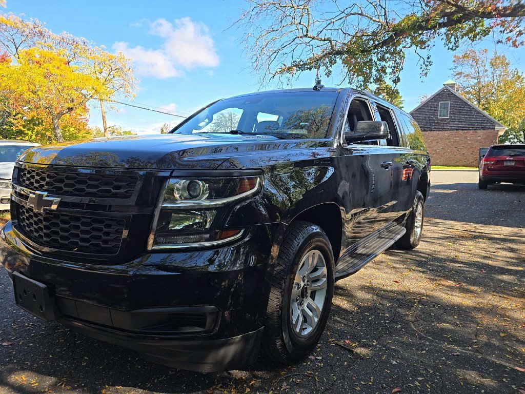 Used 2020 Chevrolet Suburban LT AWD/4WD image 8