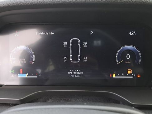 Certified 2023 Jeep Grand Cherokee L Laredo image 22