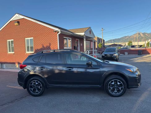 Used 2019 Subaru Crosstrek 2.0i Premium w/ Eyesight System AWD/4WD image 4