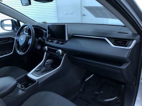 Certified 2025 Toyota RAV4 LE AWD/4WD image 20