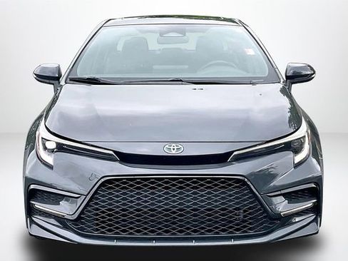 Used 2024 Toyota Corolla SE w/ SE Package FWD image 3