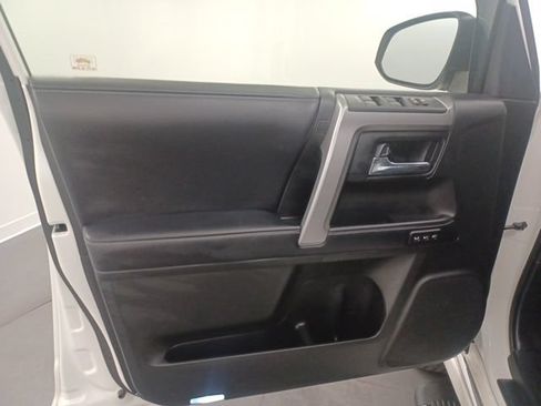Used 2019 Toyota 4Runner Limited AWD/4WD image 13