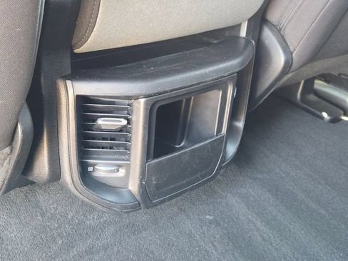 Used 2022 RAM 1500 Big Horn AWD/4WD image 12