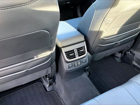 Used 2025 Subaru Legacy Limited image 30