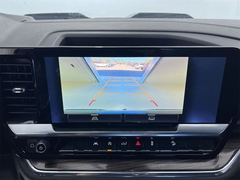 Used 2023 Chevrolet Silverado 1500 LT Trail Boss w/ Protection Package image 13