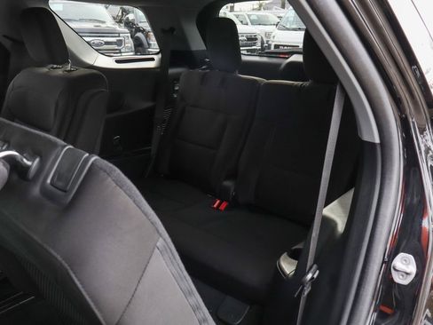 Used 2023 Ford Explorer XLT w/ Class IV Trailer Tow Package image 38