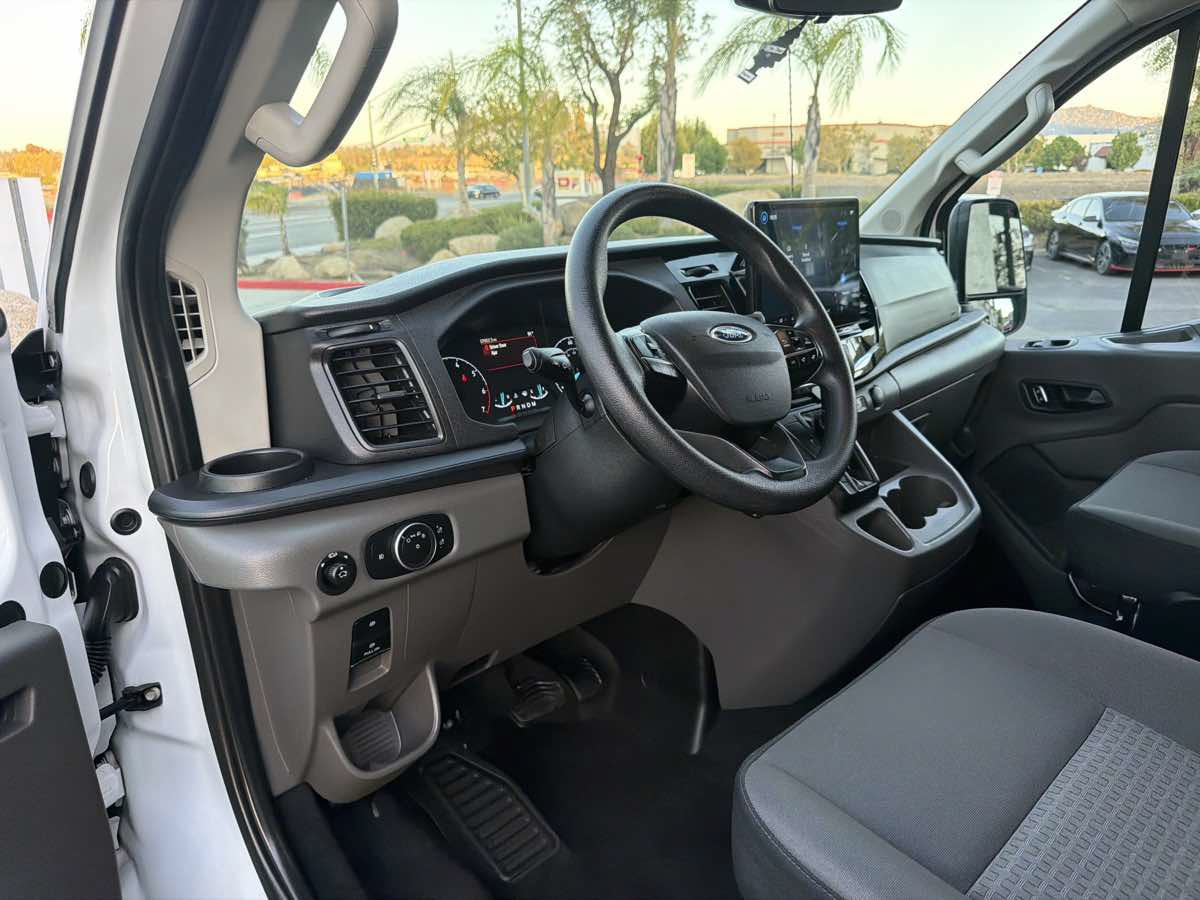 Used 2023 Ford Transit 350 XLT RWD image 33