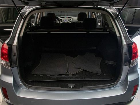 Used 2014 Subaru Outback 2.5i Premium image 18