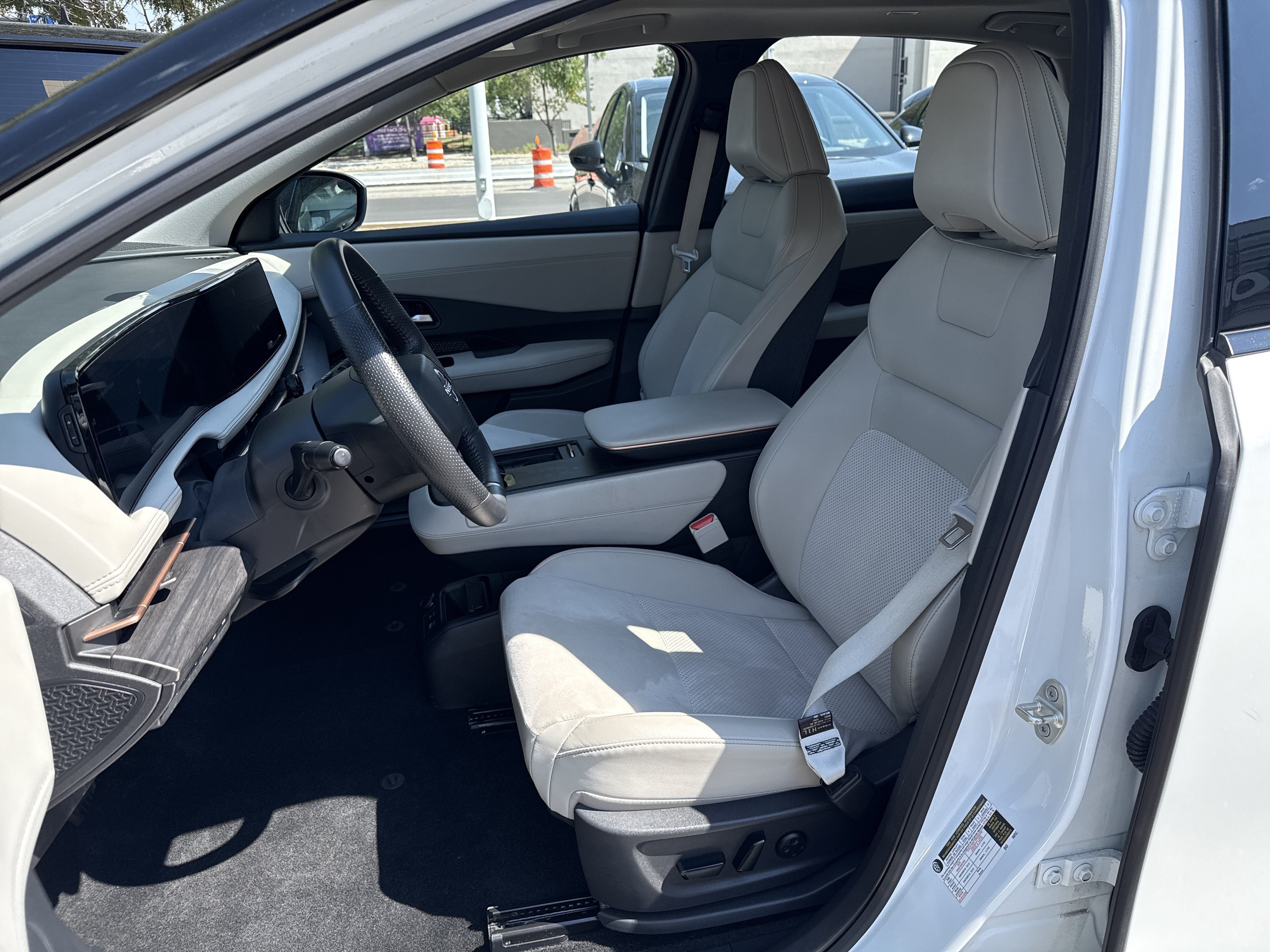 Certified 2024 Nissan Ariya AWD image 19