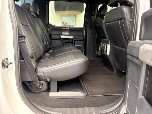 Used 2022 Ford F250 4x4 Crew Cab Super Duty image 10
