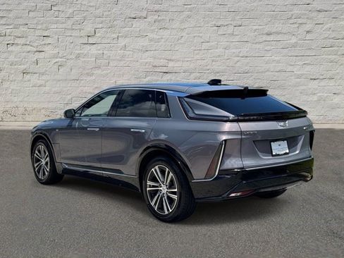 Certified 2024 Cadillac Lyriq Luxury RWD image 3