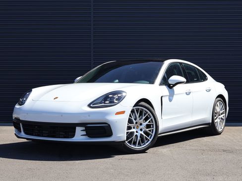 Used 2020 Porsche Panamera 4 AWD/4WD image 1