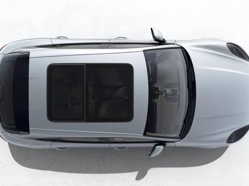 Used 2026 Porsche Macan image 5