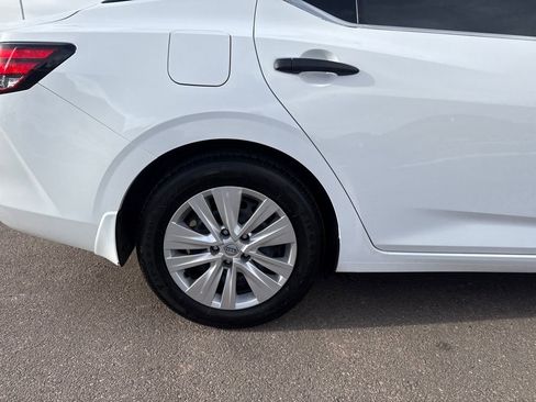 Used 2024 Nissan Sentra S image 30