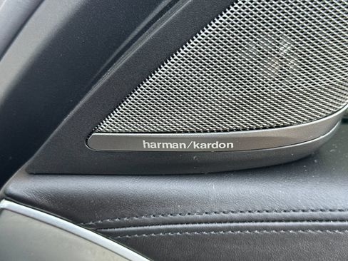 Used 2018 BMW 530e RWD image 19