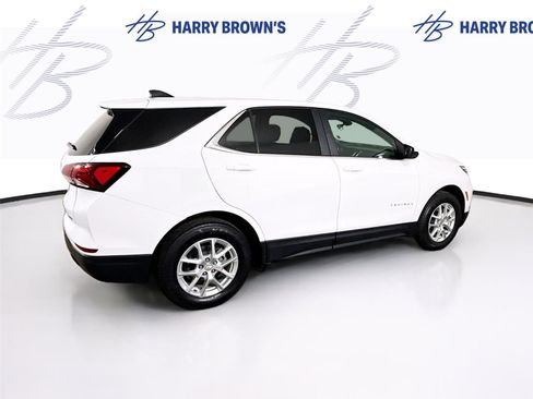 Used 2024 Chevrolet Equinox LT image 30