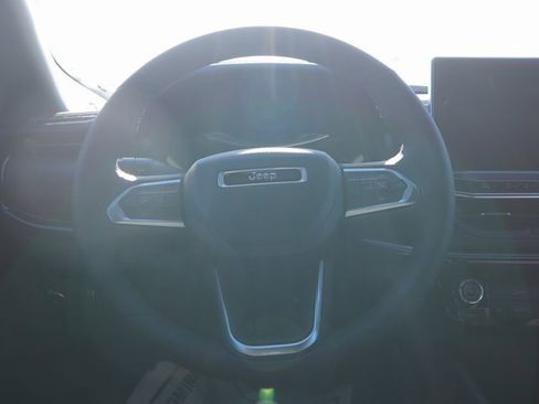 New 2026 Jeep Compass Latitude image 4